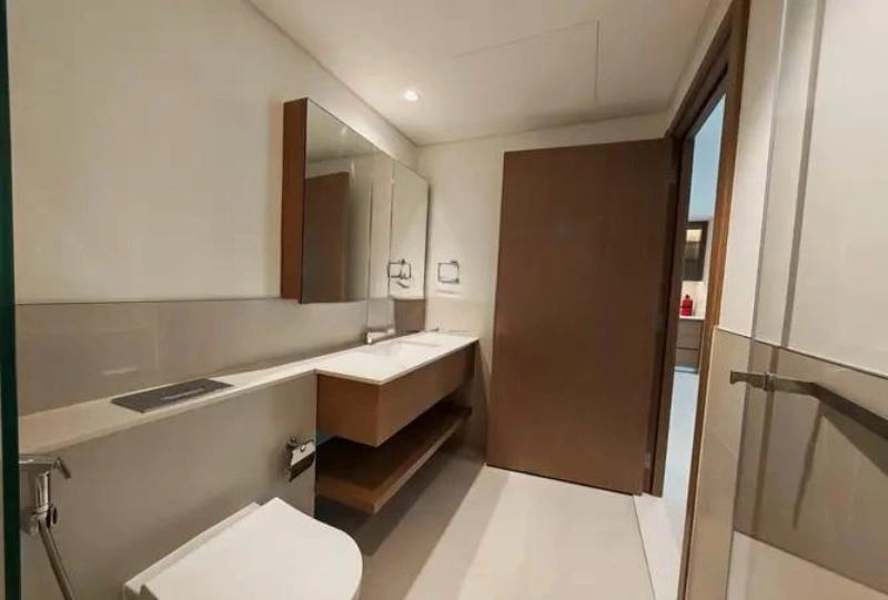 Stilvolle Wohnung mit einem Schlafzimmer und modernem Design.