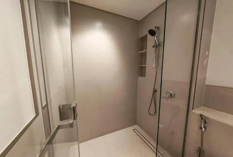 Stilvolle Wohnung mit einem Schlafzimmer und modernem Design.