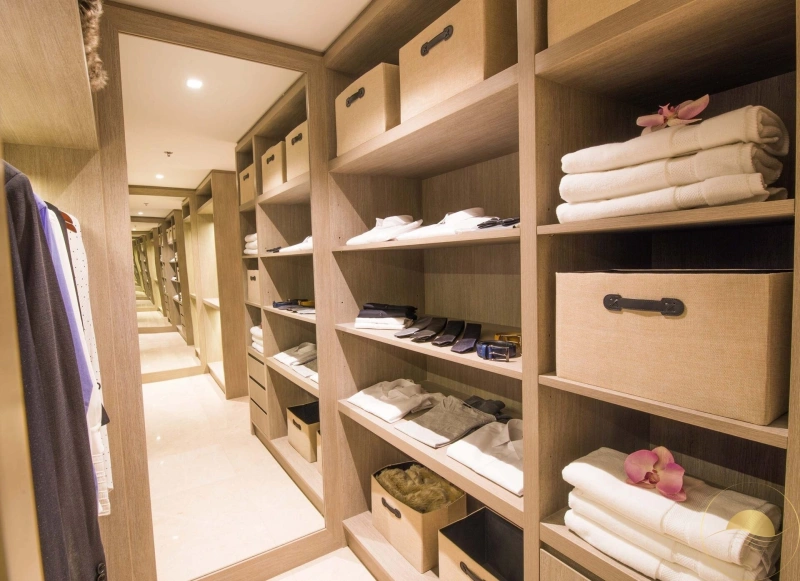 Last luxury 2-bedroom apartment in Sterling Tower with Burj Khalifa view | in the heart of Dubai