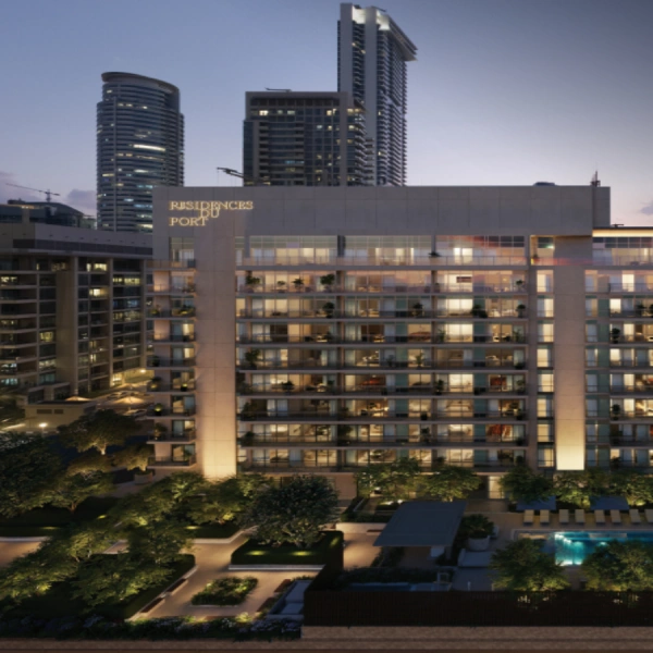 Luxuriöses Penthouse mit fünf Schlafzimmern, Pool und Panoramablick