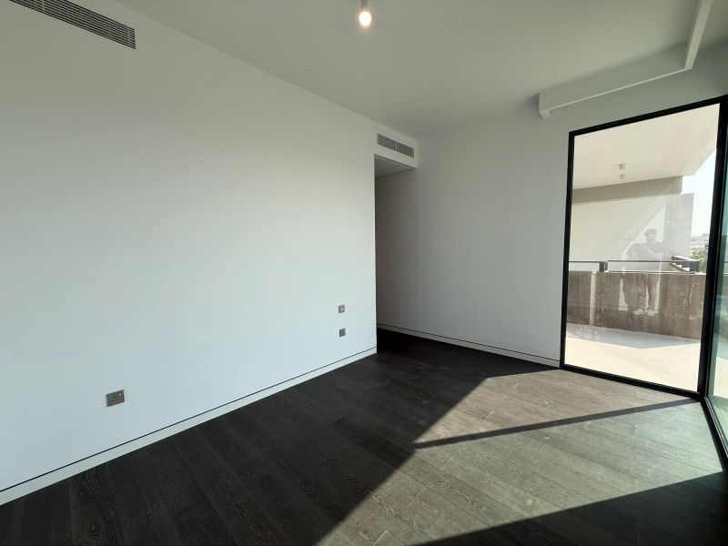 Exklusive 5-Zimmer-Villa mit Garten und Parkblick in Tilal Al Ghaf - Angebot!