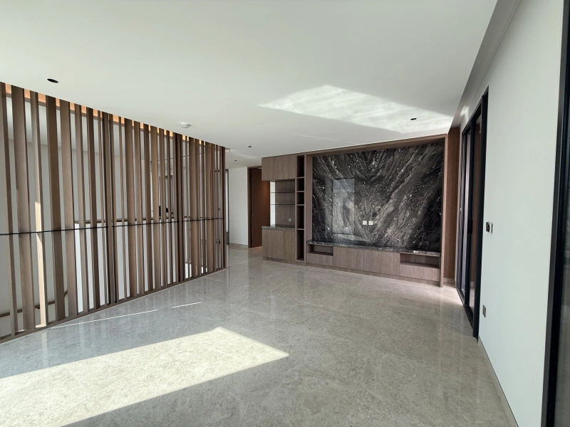 Exklusive 5-Zimmer-Villa mit Garten und Parkblick in Tilal Al Ghaf - Angebot!