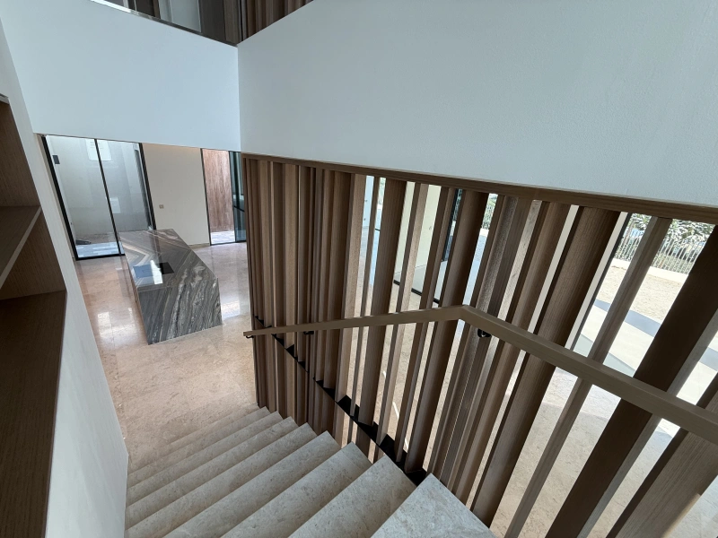 Exklusive 5-Zimmer-Villa mit Garten und Parkblick in Tilal Al Ghaf - Angebot!