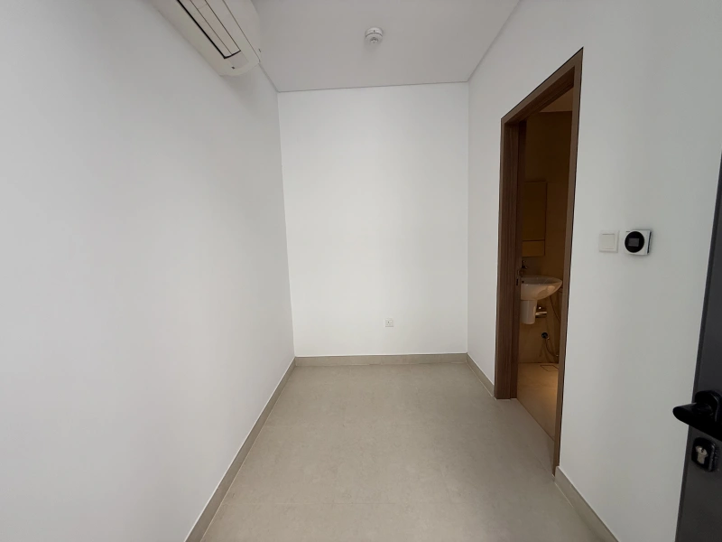 Exklusive 5-Zimmer-Villa mit Garten und Parkblick in Tilal Al Ghaf - Angebot!