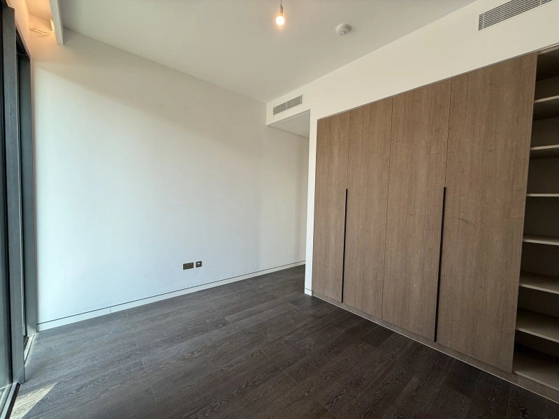 Exklusive 5-Zimmer-Villa mit Garten und Parkblick in Tilal Al Ghaf - Angebot!