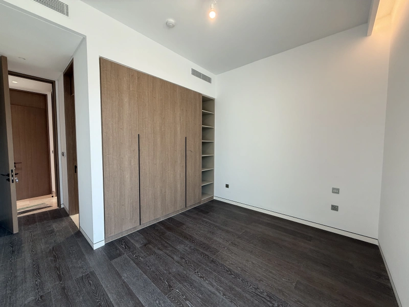 Exklusive 5-Zimmer-Villa mit Garten und Parkblick in Tilal Al Ghaf - Angebot!