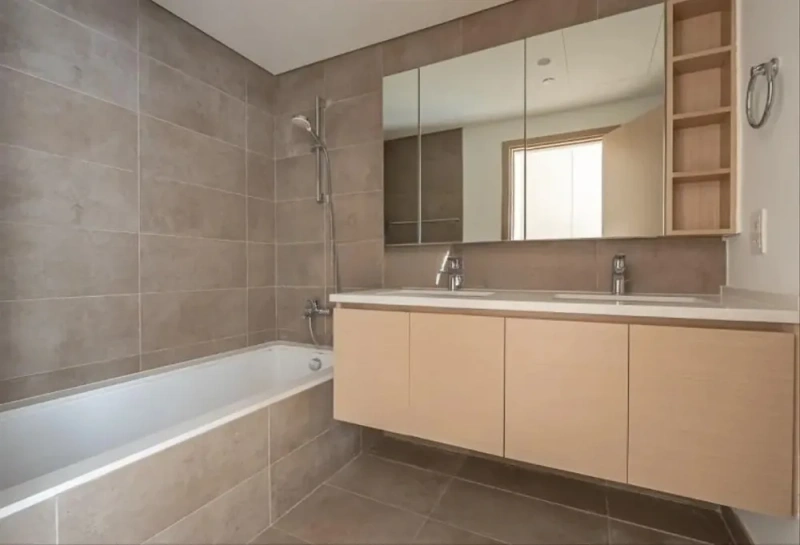 Stunning Three Bedroom Apartment with Modern Design