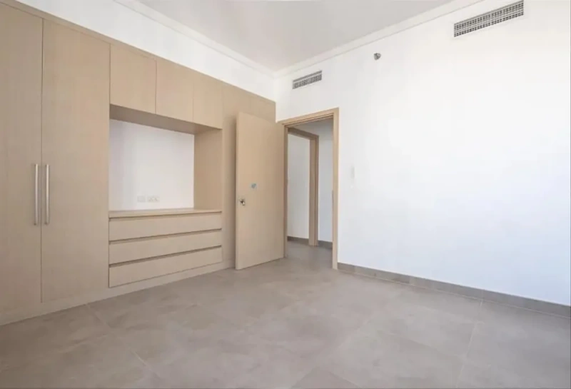 Stunning Three Bedroom Apartment with Modern Design