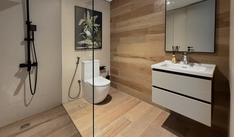 Exklusives 5-Schlafzimmer-Penthouse mit privatem Pool und Jacuzzi