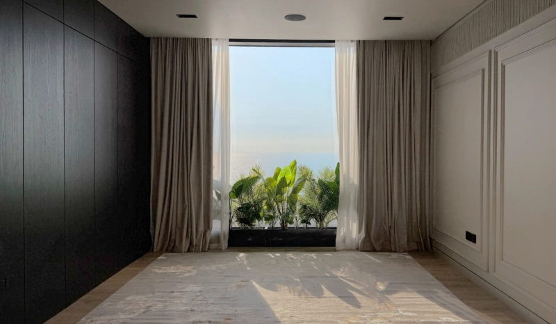 Exklusives 5-Schlafzimmer-Penthouse mit privatem Pool und Jacuzzi