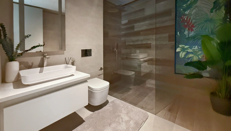 Exklusives 5-Schlafzimmer-Penthouse mit privatem Pool und Jacuzzi