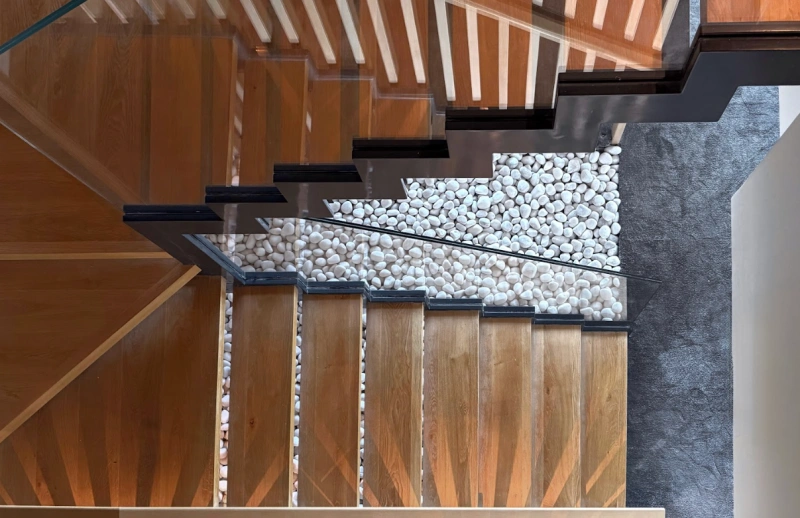 Exklusives 5-Schlafzimmer-Penthouse mit privatem Pool und Jacuzzi