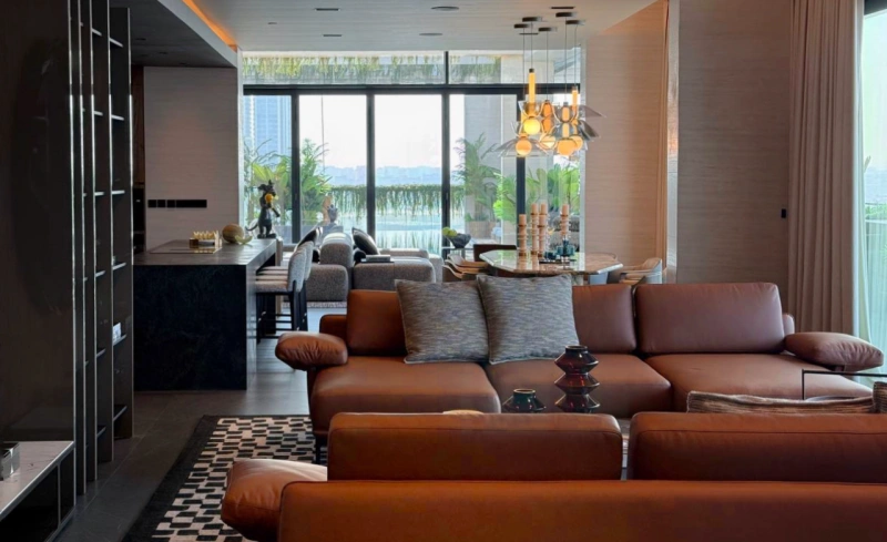 Exklusives 5-Schlafzimmer-Penthouse mit privatem Pool und Jacuzzi