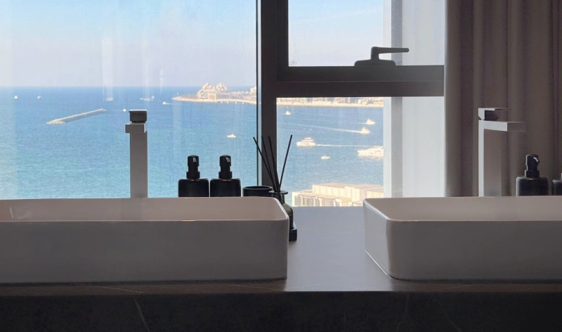 Exklusives 5-Schlafzimmer-Penthouse mit privatem Pool und Jacuzzi