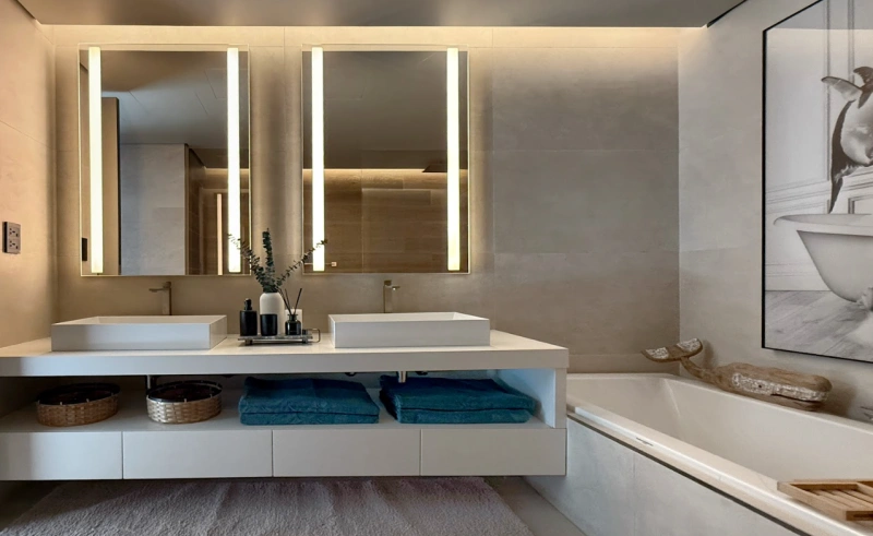 Exklusives 5-Schlafzimmer-Penthouse mit privatem Pool und Jacuzzi