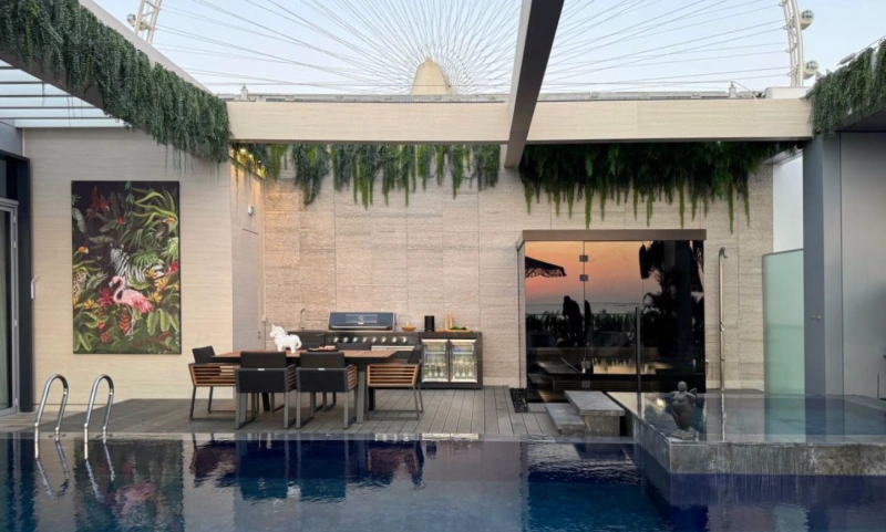 Exklusives 5-Schlafzimmer-Penthouse mit privatem Pool und Jacuzzi