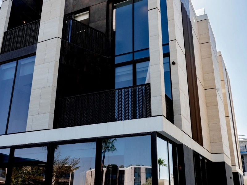 Elegante 4-Schlafzimmer-Villa mit atemberaubender Aussicht und luxuriöser Ausstattung