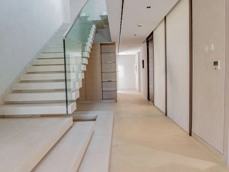 Elegante 4-Schlafzimmer-Villa mit atemberaubender Aussicht und luxuriöser Ausstattung