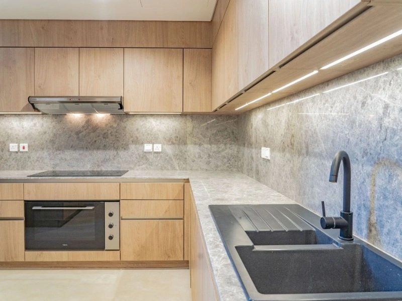 Elegante 4-Schlafzimmer-Villa mit atemberaubender Aussicht und luxuriöser Ausstattung