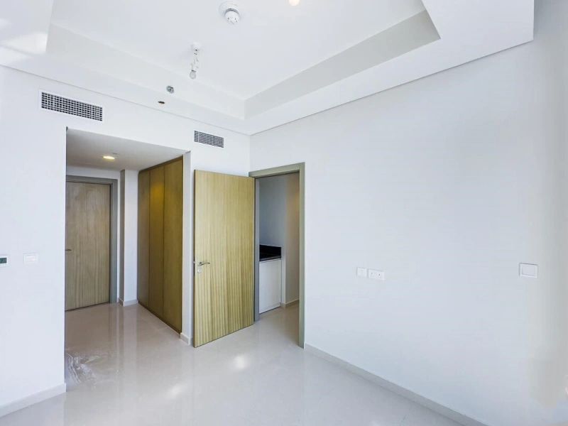 Brandneues 3-Zimmer-Apartment mit Seeblick im Aykon City Tower C, Business Bay!