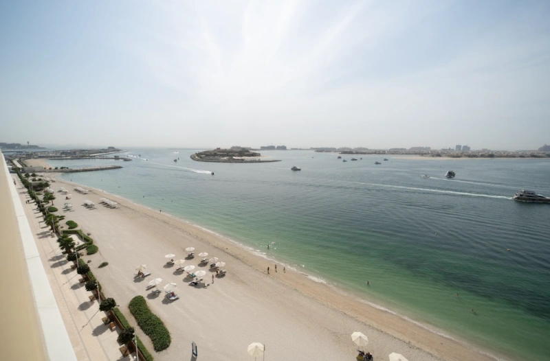 Traumhaftes 2-Zimmer-Apartment direkt am Strand - Eleganz und Meerblick vereint!