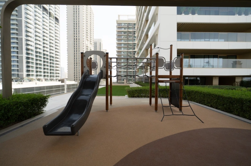 Traumhaftes 2-Zimmer-Apartment direkt am Strand - Eleganz und Meerblick vereint!