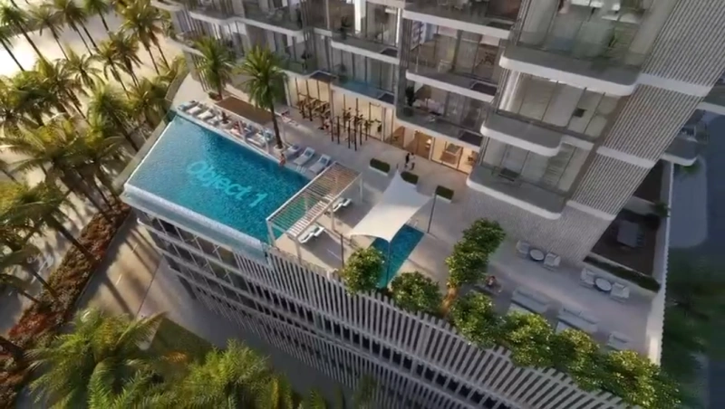 Appartement spacieux avec 1 chambre à coucher et chambre pour le personnel, y compris un grand balcon, salon