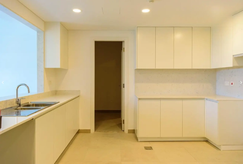 Luxuriöses 3-Zimmer-Apartment mit Hausmädchenzimmer und eigenem Bad - ein Traum Zuhause!