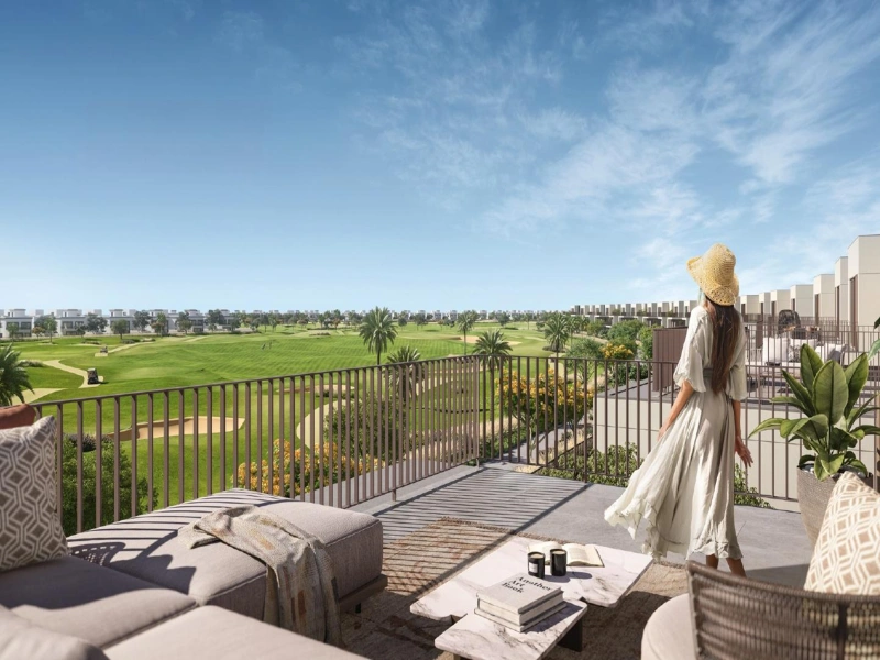 Exquisites 4-Zimmer Luxus-Villenanwesen mit Zimmer für das Personal und riesigem Grundriss