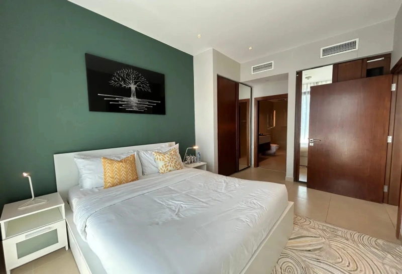 Elegantes Apartment mit vollem Marina-Panoramablick in Dubai Marina