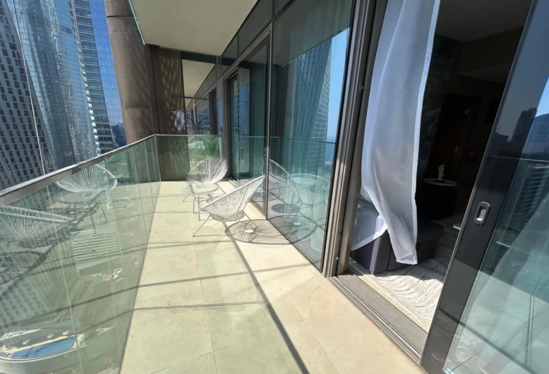 Elegantes Apartment mit vollem Marina-Panoramablick in Dubai Marina