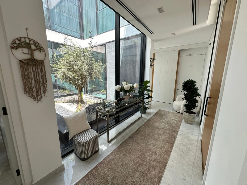 Exklusive Luxusvilla in Chorisia Al Barari mit privatem Pool, Garten & Aufzug