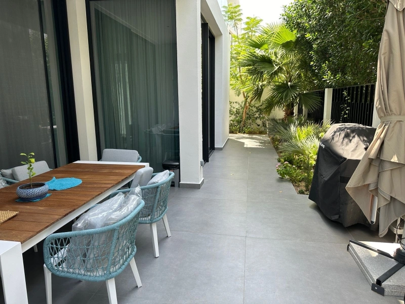 Exklusive Luxusvilla in Chorisia Al Barari mit privatem Pool, Garten & Aufzug