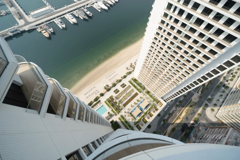 Exklusives 2-Schlafzimmer Apartment am Strand mit luxuriöser Eleganz