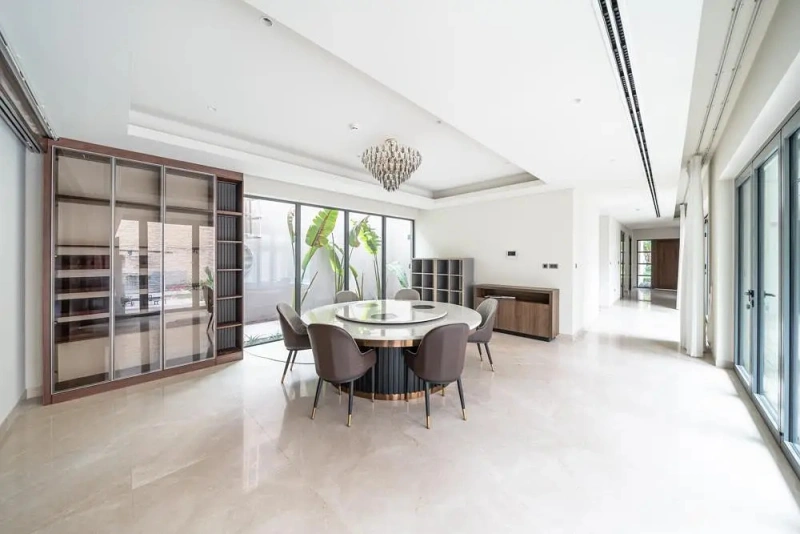 Exklusive 5-Zimmer Villa in gated community mit privatem Pool und Parkblick