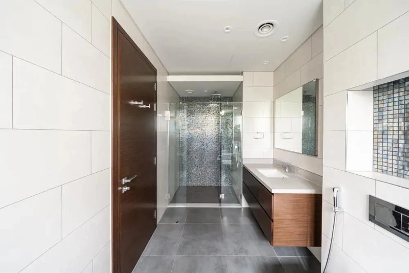 Exklusive 5-Zimmer Villa in gated community mit privatem Pool und Parkblick