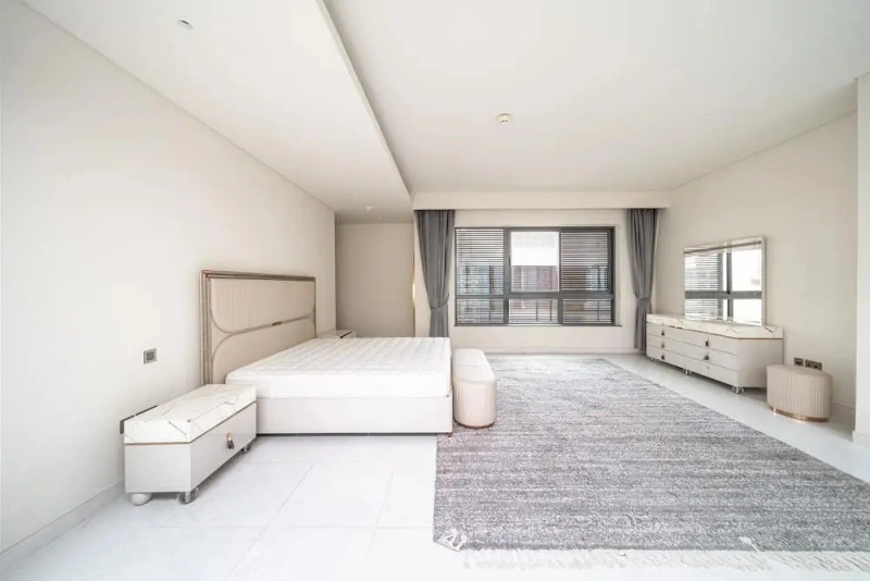 Exklusive 5-Zimmer Villa in gated community mit privatem Pool und Parkblick